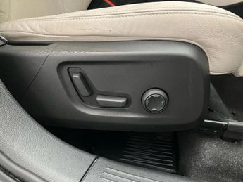 Volvo Xc40 2.0 B4P Inscription Pro 5dr Auto