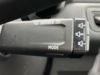 Renault Captur 1.3 TCE 140 SE Edition 5dr EDC