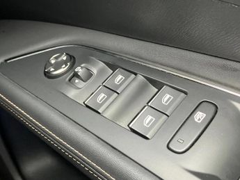 Peugeot 3008 1.6 Hybrid4 300 GT Premium 5dr e-EAT8