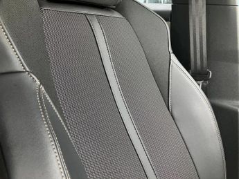 Peugeot 3008 1.6 Hybrid4 300 GT Premium 5dr e-EAT8