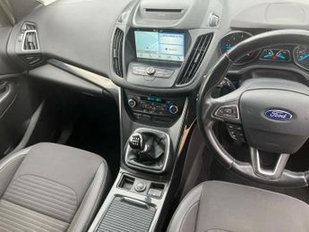 Ford Kuga 1.5 TDCi Titanium 5dr 2WD