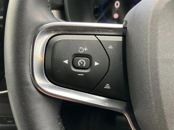 Volvo Xc40 2.0 B3P Core 5dr Auto