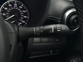 Nissan Juke 1.0 DiG-T 114 N-Connecta 5dr DCT