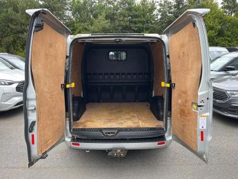 Ford Transit Custom 2.0 EcoBlue 130ps Low Roof D/Cab Limited Van