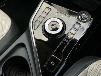 Kia Niro 150kW 4 65kWh 5dr Auto