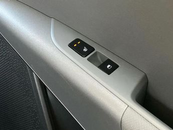 Kia Niro 150kW 4 65kWh 5dr Auto
