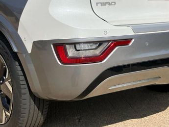 Kia Niro 150kW 4 65kWh 5dr Auto