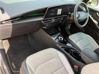 Kia Niro 150kW 4 65kWh 5dr Auto
