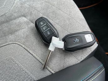 Peugeot 2008 100kW GT Premium 50kWh 5dr Auto