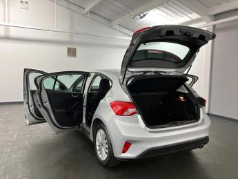 Ford Focus 1.0 EcoBoost Hybrid mHEV 125 Titanium Edition 5dr