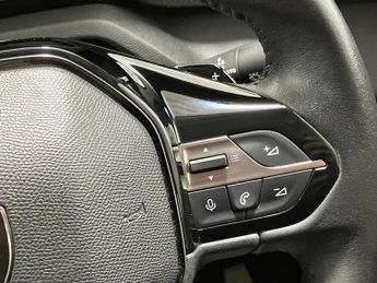 Peugeot 308 1.2 PureTech Allure Premium 5dr EAT8