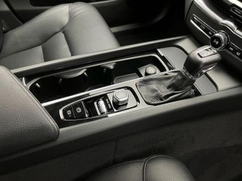 Volvo Xc60 2.0 D4 Momentum Pro 5dr Geartronic