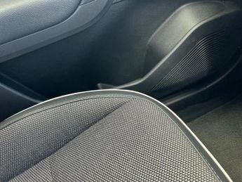 Renault Captur 1.3 TCE 130 S Edition 5dr EDC