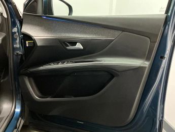 Peugeot 3008 1.5 BlueHDi Allure Premium 5dr
