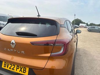 Renault Captur 1.3 TCE 140 Iconic Edition 5dr EDC