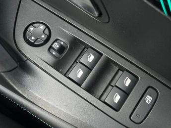 Peugeot 2008 1.2 PureTech Allure Premium 5dr