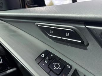 Kia Niro 150kW 4 65kWh 5dr Auto