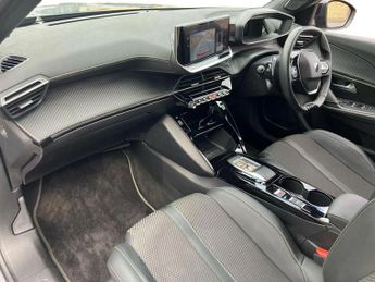 Peugeot 2008 1.2 Hybrid 136 GT 5dr e-DSC6