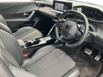 Peugeot 2008 1.2 Hybrid 136 GT 5dr e-DSC6