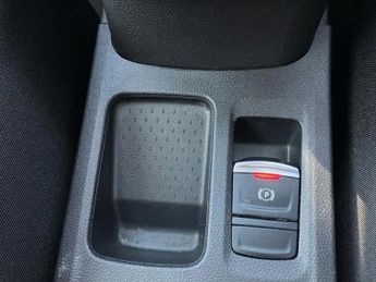 Renault Captur 1.3 TCE 140 Iconic Edition 5dr