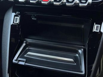 Peugeot 2008 100kW GT 50kWh 5dr Auto