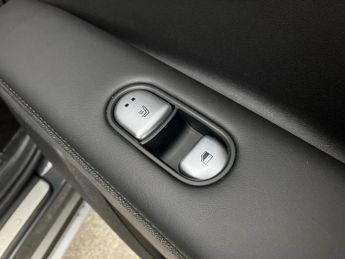 Hyundai Ioniq 5 168kW Ultimate 77 kWh 5dr Auto