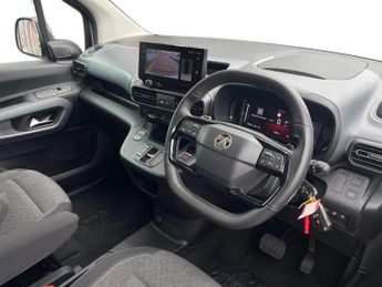 Vauxhall Combo Life 100kW Ultimate 52kWh 5dr Auto