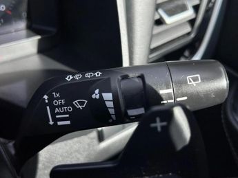 Nissan Qashqai 1.3 DiG-T MH 158 N-Connecta 5dr Xtronic