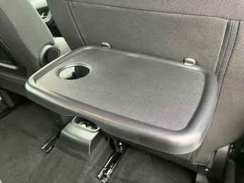 Vauxhall Combo Life 100kW Design XL 52kWh 5dr Auto [7 Seat]