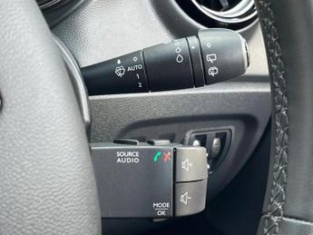 Renault Captur 0.9 TCE 90 Iconic 5dr