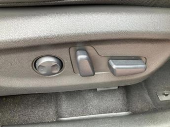 Hyundai Kona 150kW Premium SE 64kWh 5dr Auto