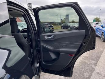 Ford Kuga 2.5 PHEV Titanium 5dr CVT