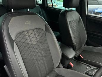 Volkswagen Tiguan 2.0 TDI 4Motion R-Line 5dr DSG