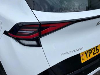 Kia Sportage 1.6T GDi 207 HEV GT-Line 5dr Auto