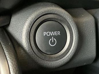 Toyota C-HR 1.8 Hybrid Design 5dr CVT