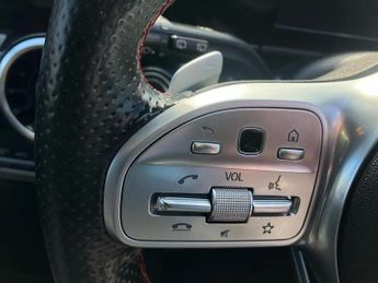 Mercedes-Benz Gla GLA 220d 4Matic AMG Line 5dr Auto