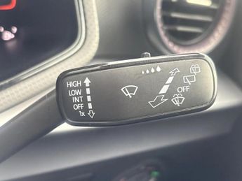 SEAT Ibiza 1.0 TSI 110 Xcellence 5dr DSG