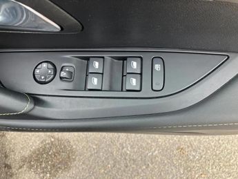 Peugeot 208 100kW GT Premium 50kWh 5dr Auto