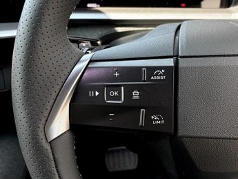 Vauxhall Grandland 1.2 Hybrid [136] Ultimate 5dr e-DCT6 [Fixed Roof]