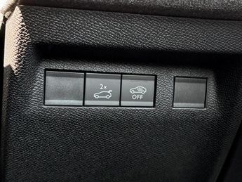 Vauxhall Grandland 1.2 Hybrid [136] Ultimate 5dr e-DCT6 [Fixed Roof]