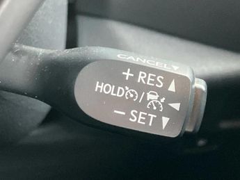 Toyota C-HR 1.8 Hybrid Icon 5dr CVT