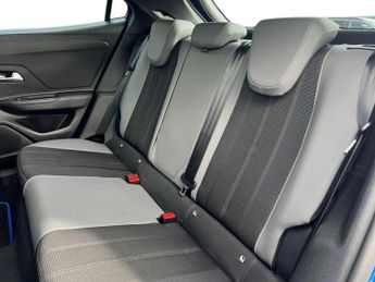 Vauxhall Mokka 100kW Design 50kWh 5dr Auto