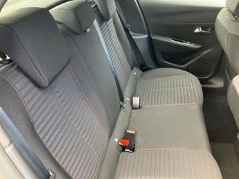 Peugeot 208 1.2 PureTech 100 Active Premium 5dr EAT8