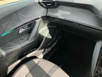 Peugeot 2008 1.2 PureTech 130 Allure Premium 5dr EAT8