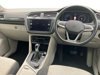 Volkswagen Tiguan 2.0 TSI 4Motion Elegance 5dr DSG