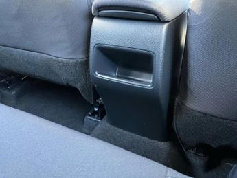 Toyota Corolla 1.8 VVT-i Hybrid Icon Tech 5dr CVT