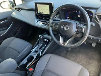Toyota Corolla 1.8 VVT-i Hybrid Icon Tech 5dr CVT