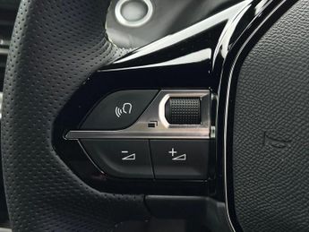 Peugeot 2008 100kW GT 50kWh 5dr Auto