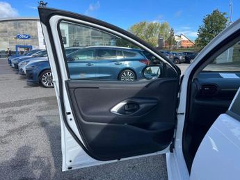 Mazda 2 Hybrid 1.5i Hybrid Centre Line 5dr CVT