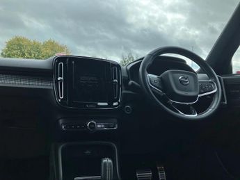 Volvo Xc40 2.0 B4P R DESIGN Pro 5dr Auto
